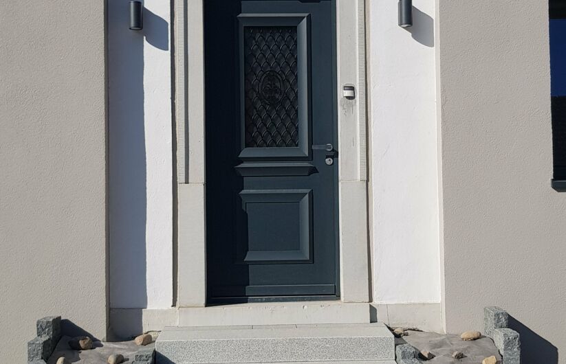 Porte d'entrée ALU
